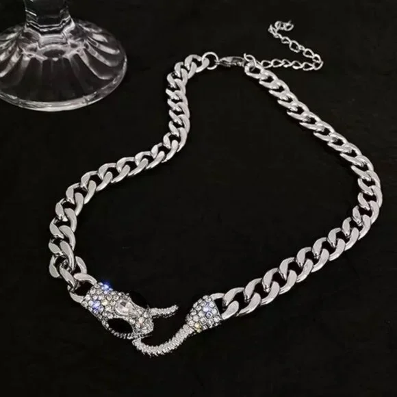 New Crystal Snake Chain Necklace - Picture 2 of 6
